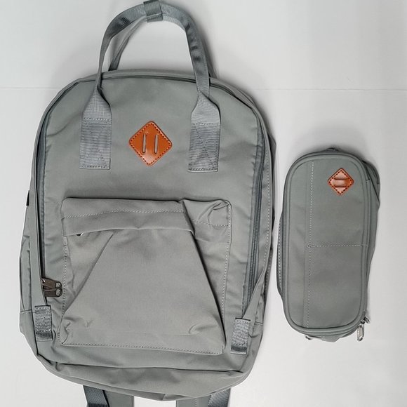 Bon Voyage Large Daypack with FREE Pouch, USB Charging included (Silver) - Picture 1 of 6